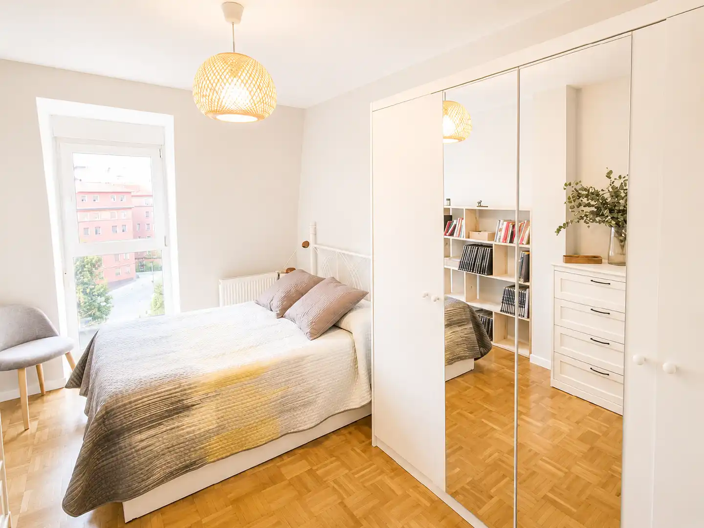 Bedroom of Flat for sale in Bilbao 