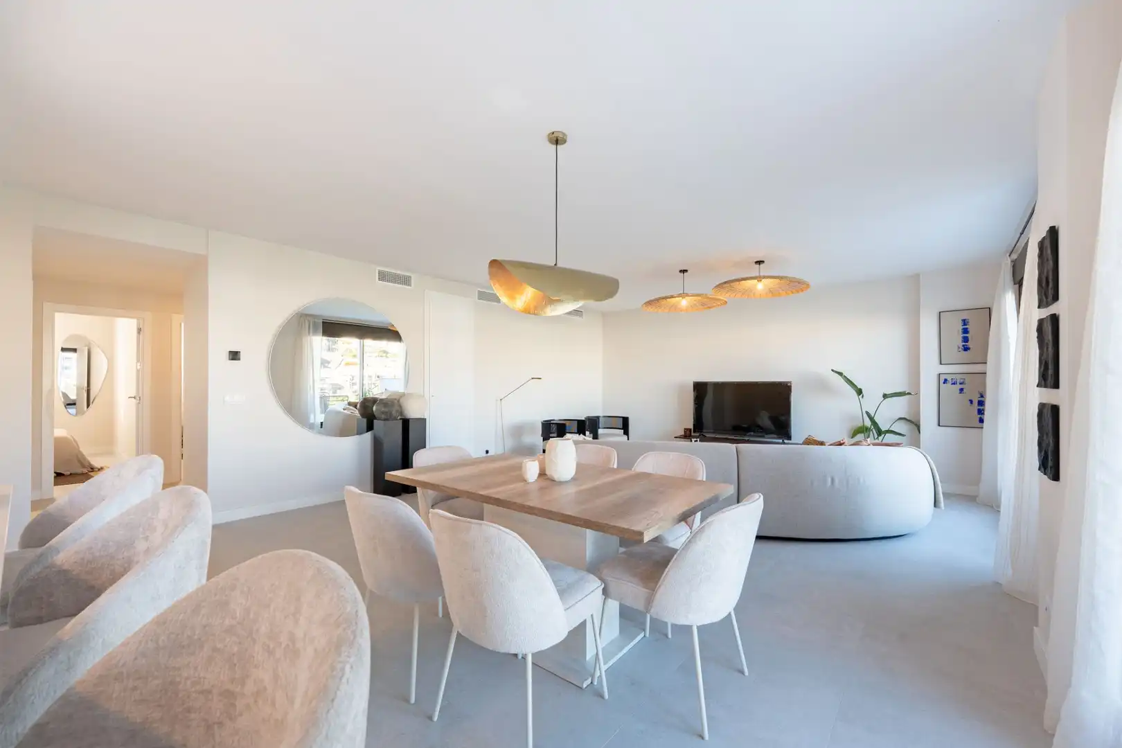 Esszimmer von Dachboden zum Verkauf in Estepona mit Klimaanlage, Terrasse und Abstellraum