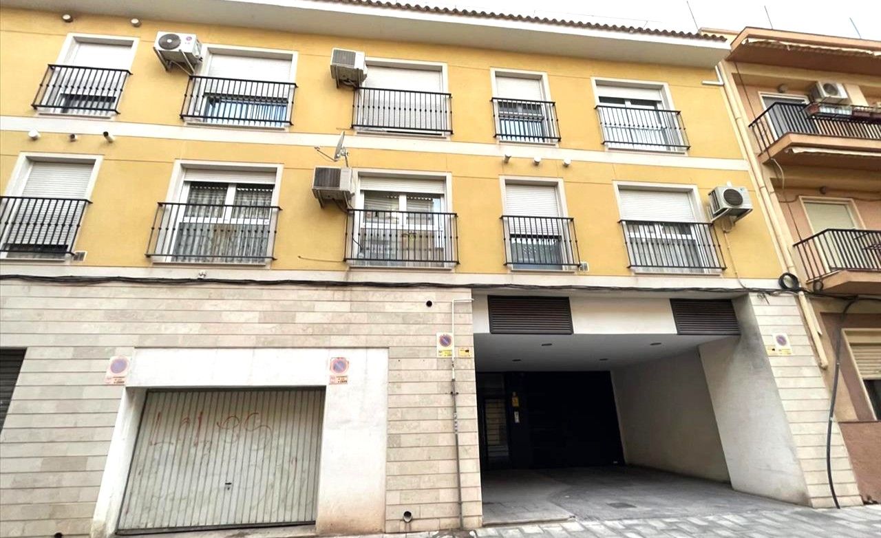 Vista exterior de Garaje en venta en Elda