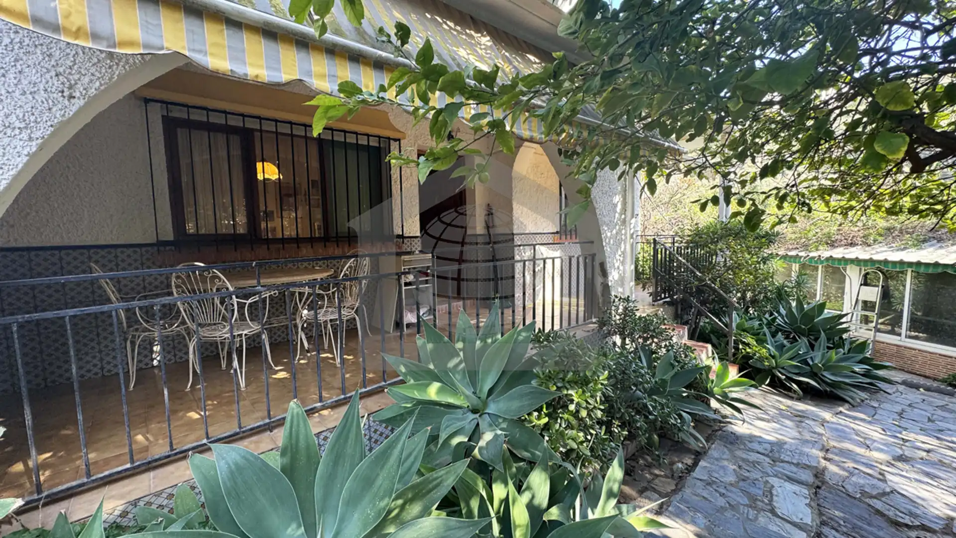 Jardí de Casa o xalet en venda en Rincón de la Victoria amb Jardí privat, Terrassa i Moblat