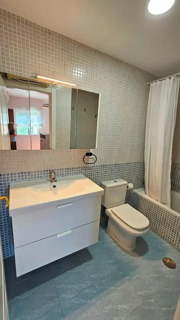 Badezimmer von Wohnung zur Miete in Molina de Segura mit Klimaanlage, Heizung und Möbliert