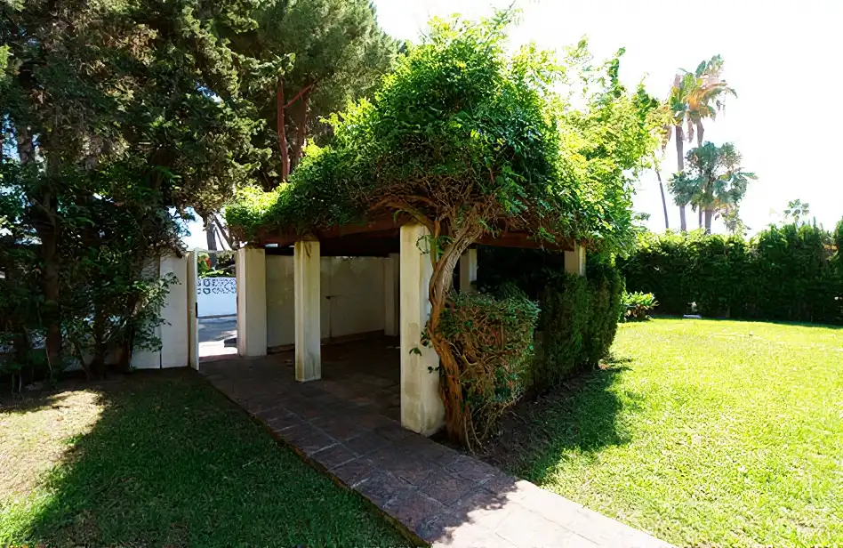Chalet con jardín en venta en Elviria - Cabopino, imagen 4