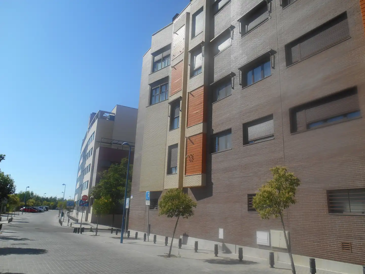 Vista exterior de Pis de lloguer en Leganés amb Calefacció, Traster i Piscina