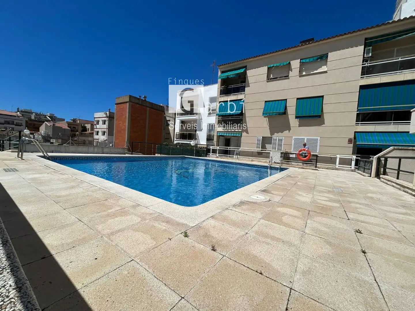 Außenansicht von Wohnung zum Verkauf in Calafell mit Terrasse, Schwimmbad und Gemeinschaftspool