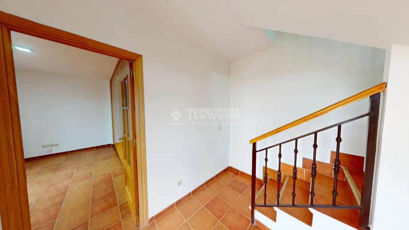 Casa adosada en venda en El Casar