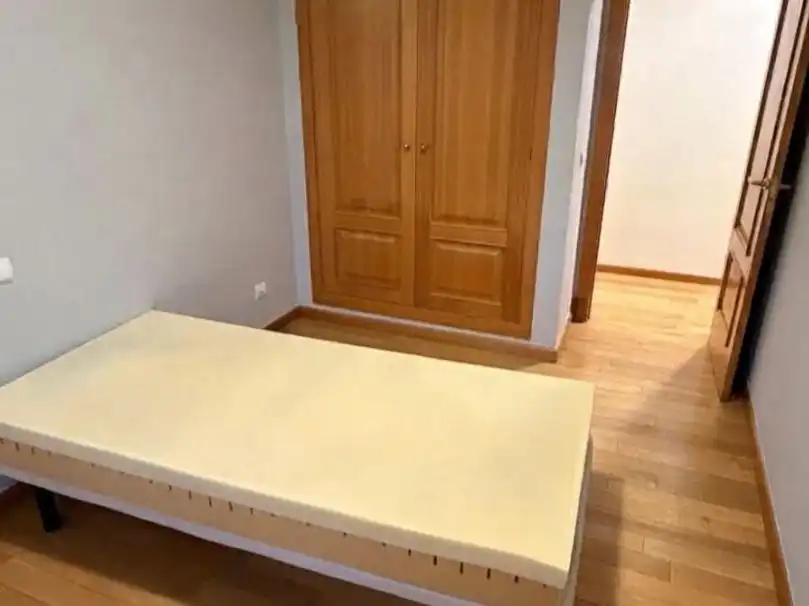 Habitación de Piso de alquiler en El Quiñón  