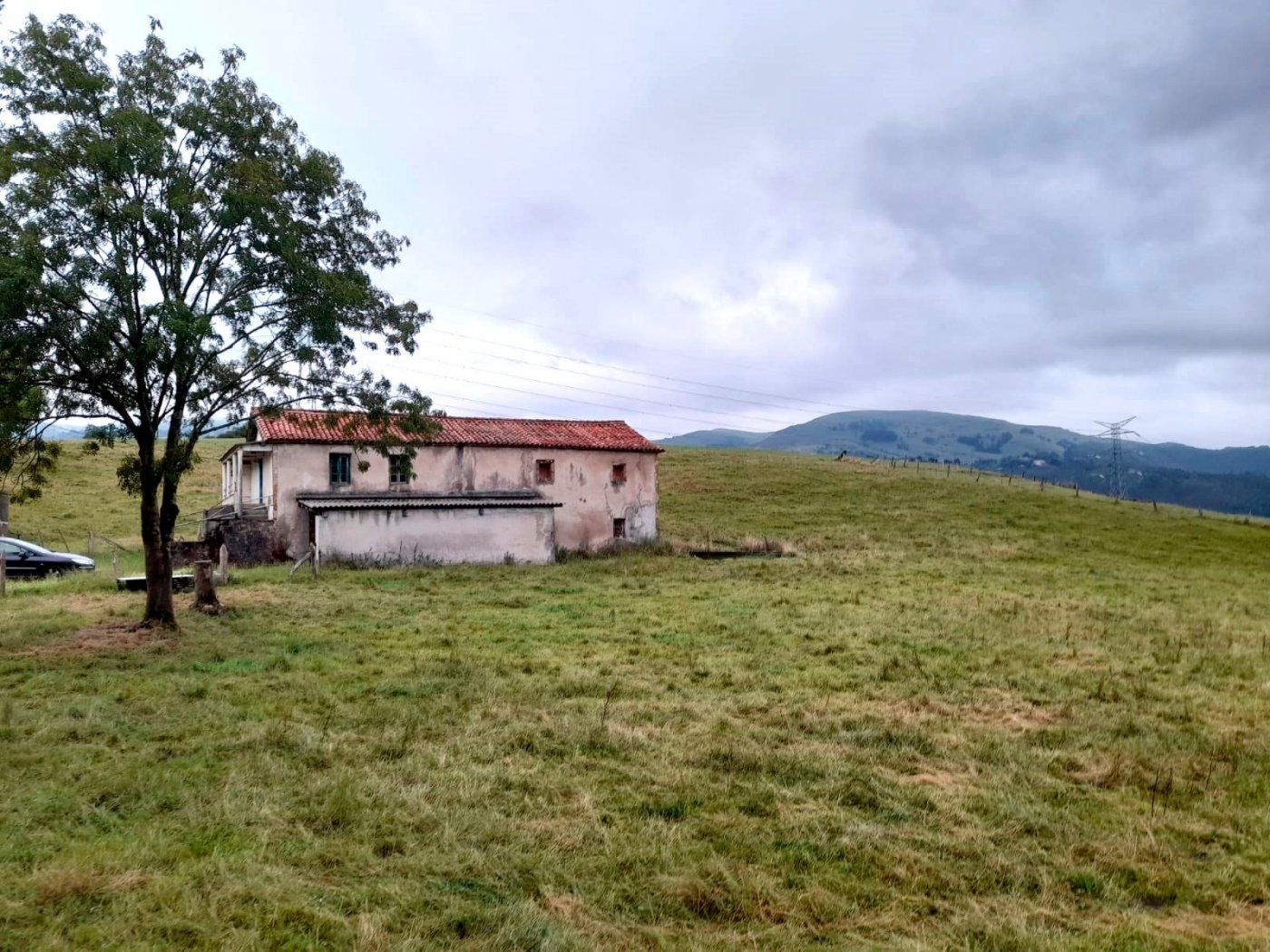 Country house zum verkauf in Riotuerto mit Privatgarten, Abstellraum und Balkon