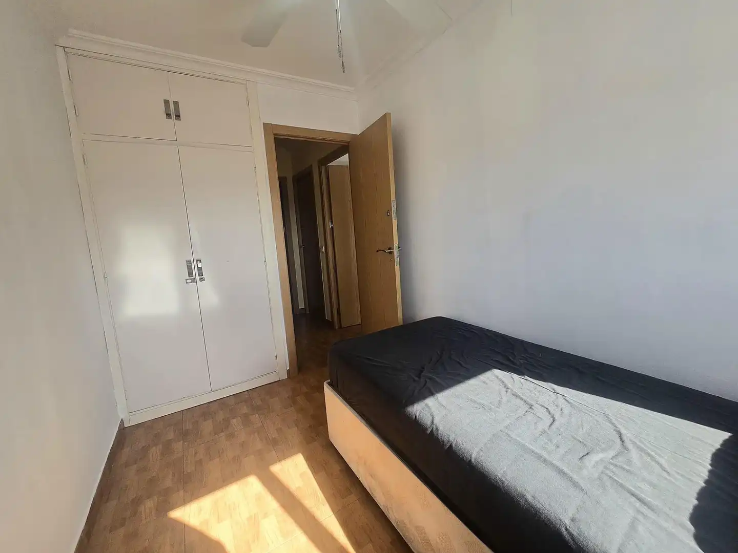 Bedroom of Flat for rent in Arroyo de la Miel 