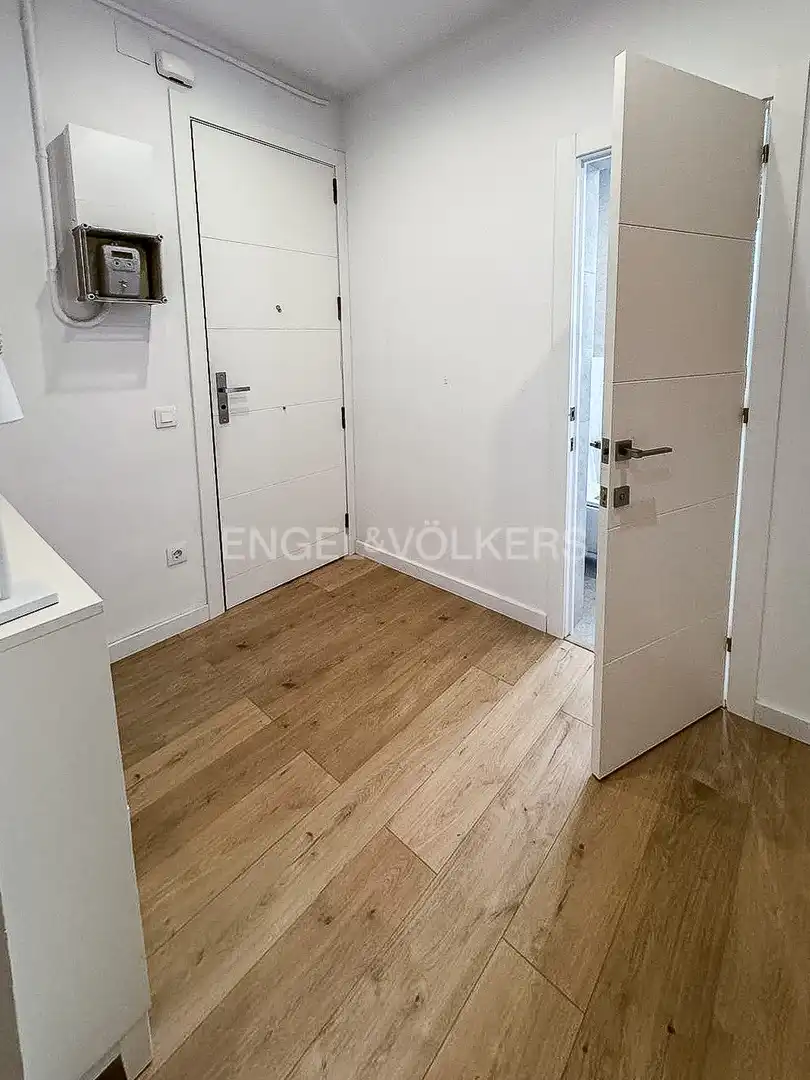 Wohnung zur Miete in Barcelona mit Klimaanlage, Heizung und Parkett