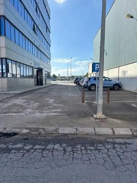 Parking de Oficina en venta en Sagunto / Sagunt con Aire acondicionado y Calefacción
