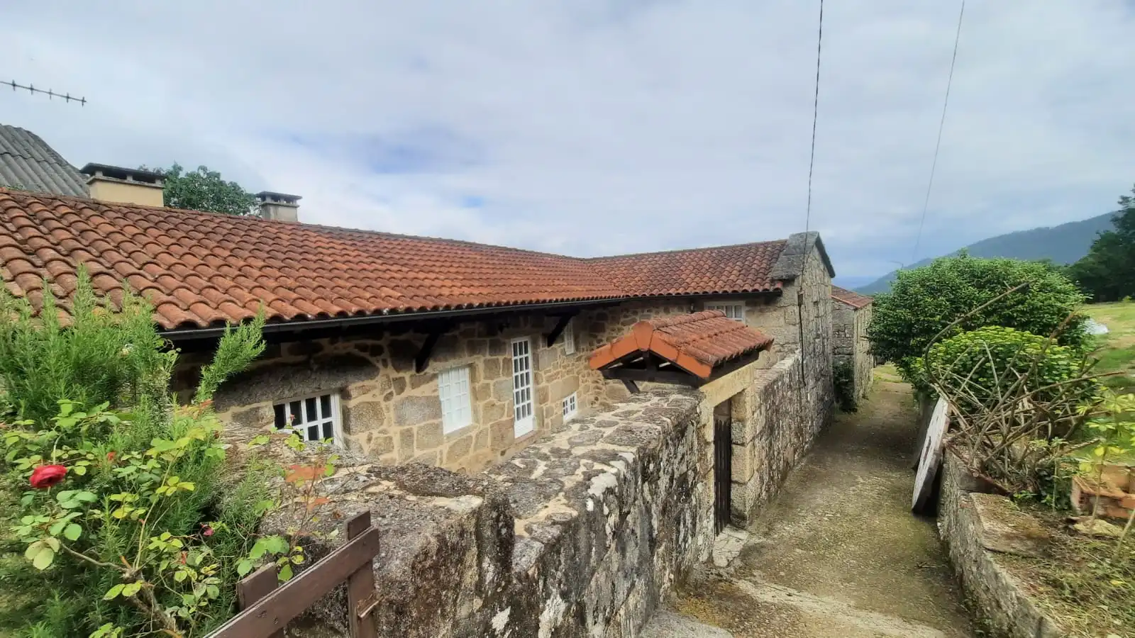Vista exterior de Casa adosada en venta en A Arnoia con Terraza, Trastero y Horno