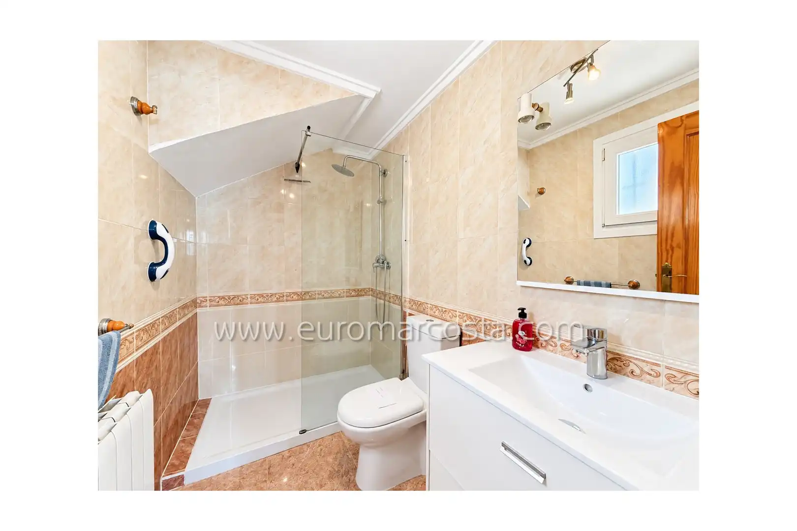 Chalet con piscina en venta en Calle Helsinki, imagen 23