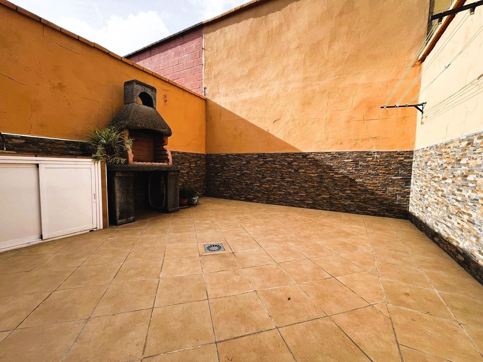 Terraza de Casa adosada en venta en Algeciras con Calefacción, Terraza y Trastero