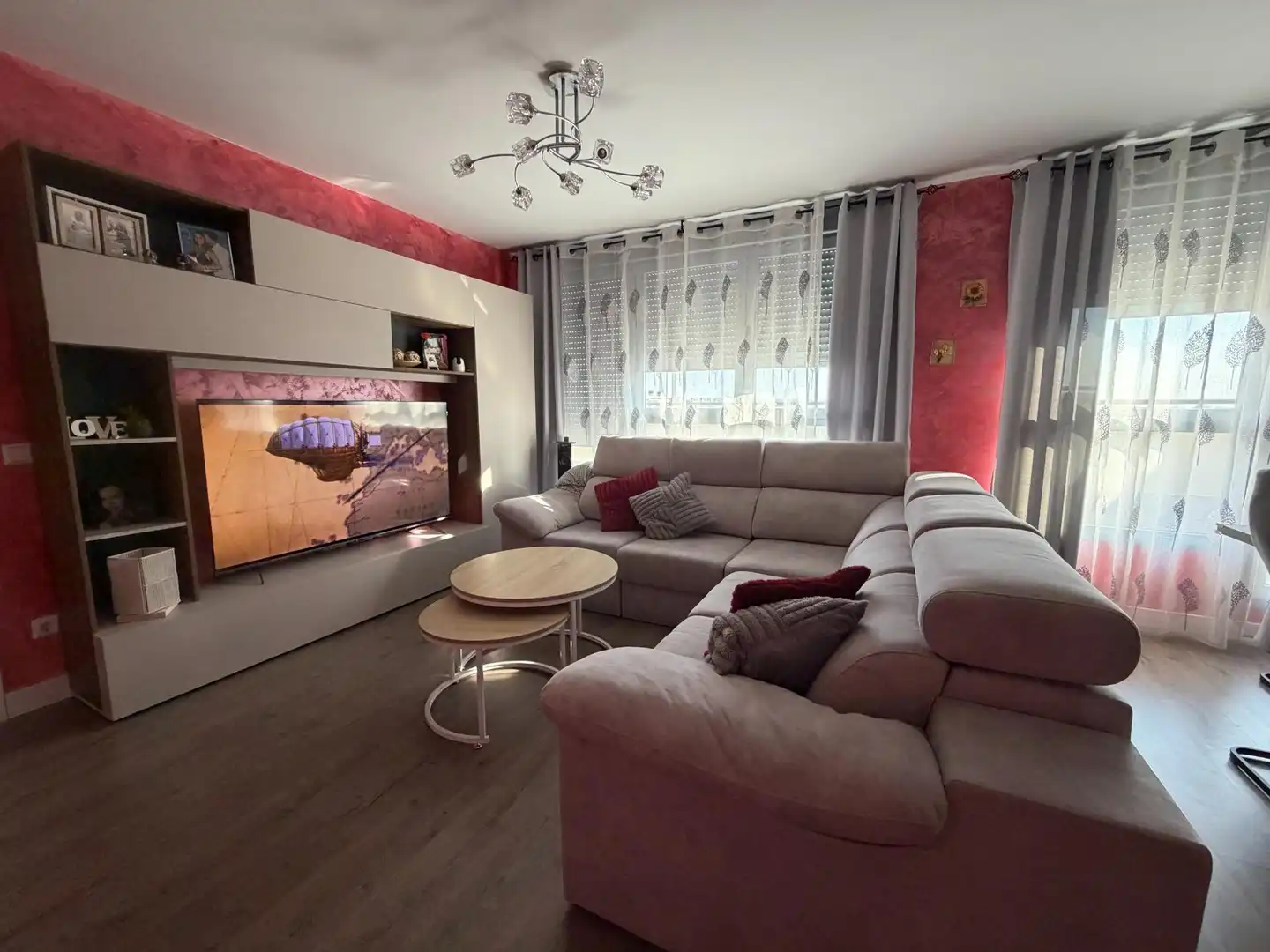 Wohnzimmer von Dachboden zum Verkauf in Alovera mit Klimaanlage, Heizung und Terrasse