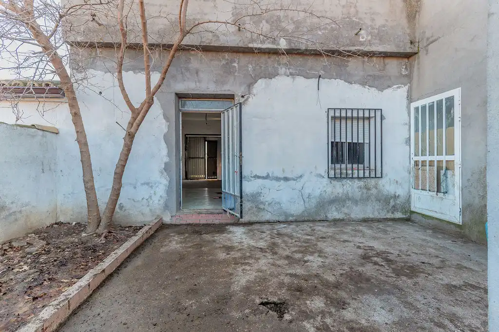 Vista exterior de Casa o chalet en venta en La Puebla de Montalbán