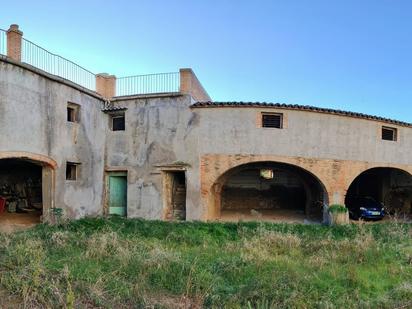 Vista exterior de Casa o xalet en venda en Monzón amb Jardí privat, Terrassa i Balcó