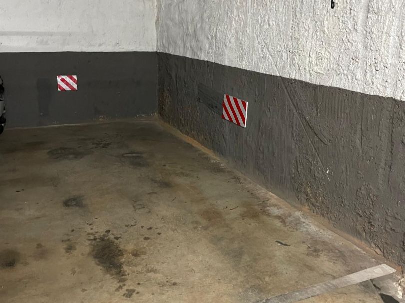 Aparcament de Garatge de lloguer en  Barcelona Capital amb Alarma
