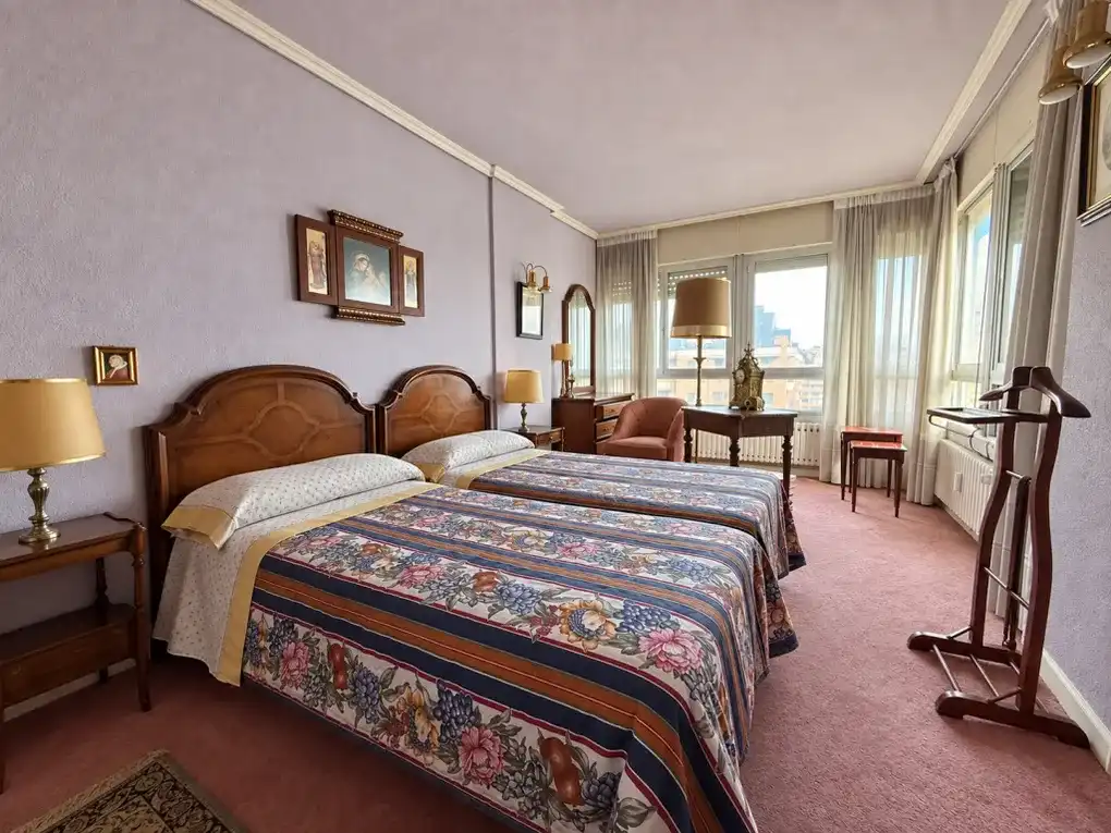 Flat with lift for sale in Avenida de los Castros, imagen 33
