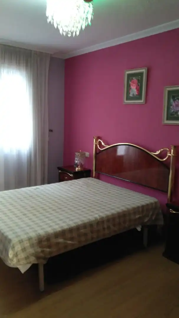 Bedroom of Flat for rent in Santiago de Compostela   with Furnished