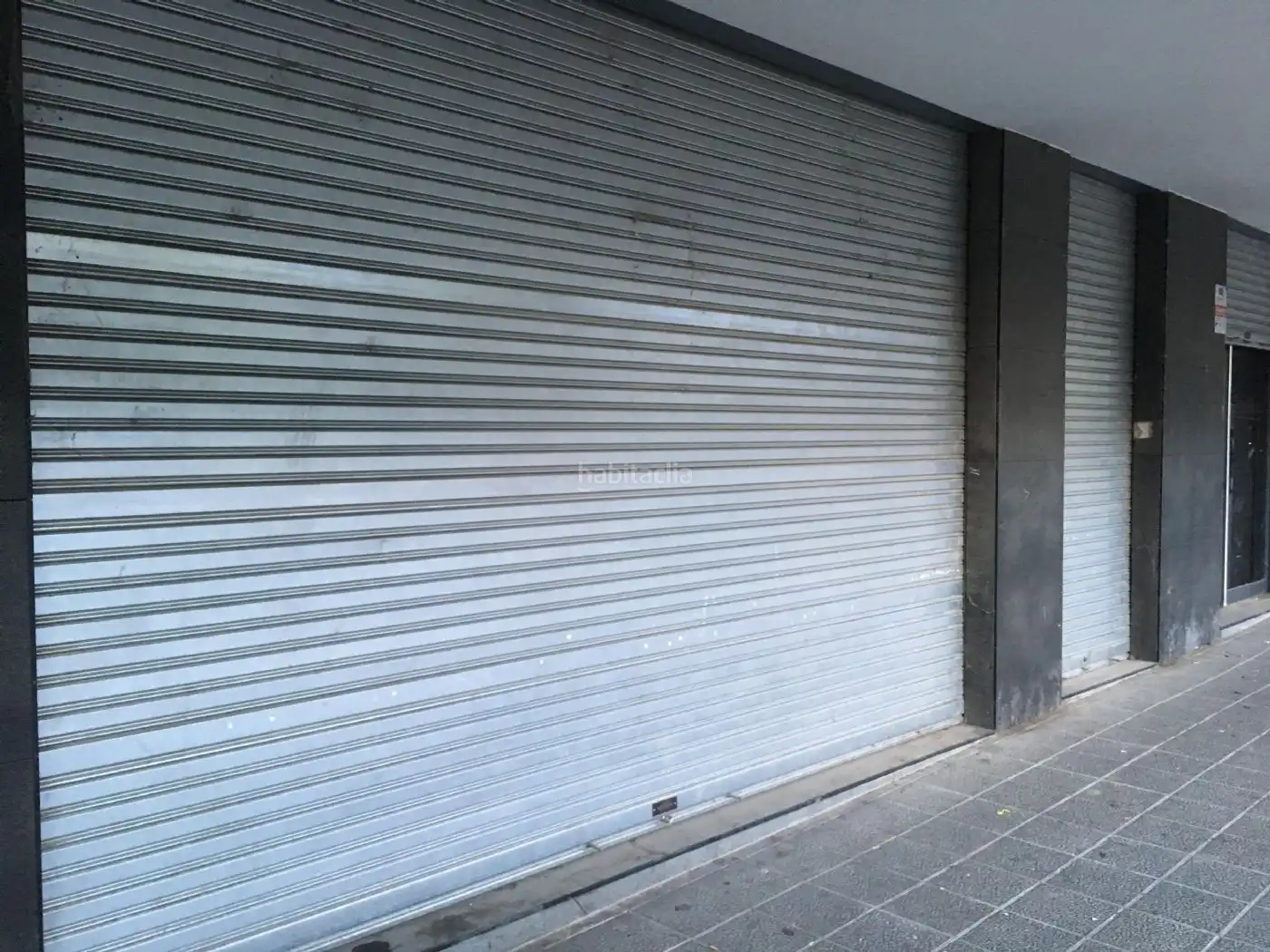 Business premises for sale in Plaça Camp del Codina 6
