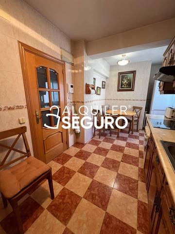 Piso en Alquiler en Marroquina en Adelfas