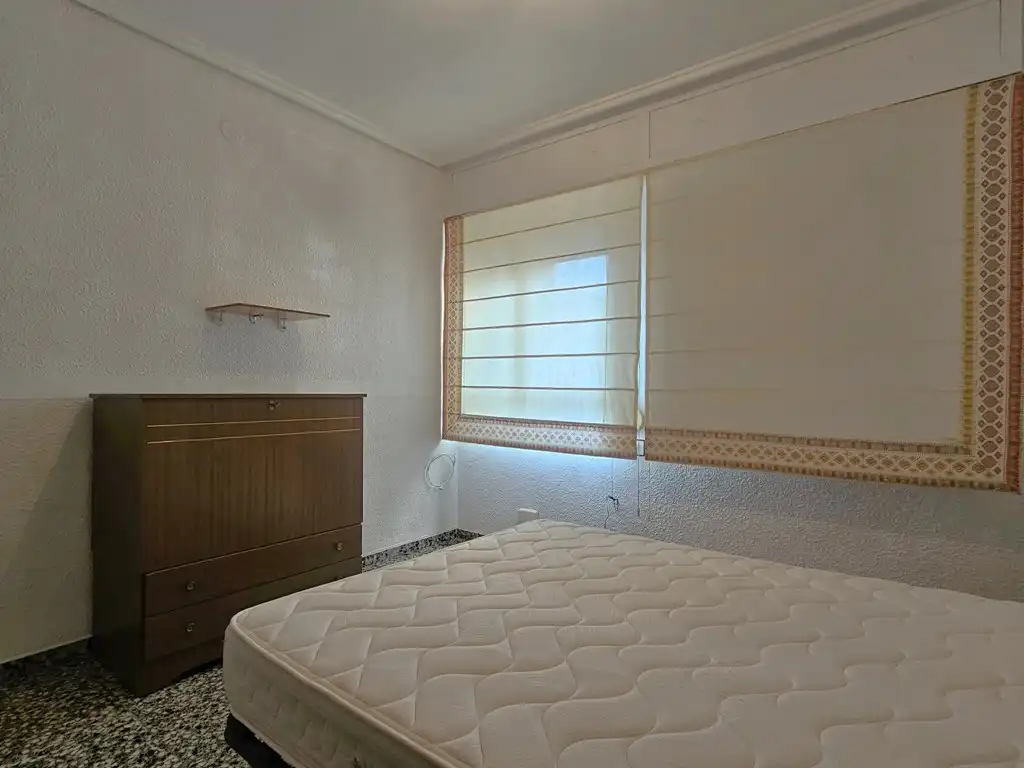 Habitación de Piso en venta en L'Eliana con Balcón y Internet