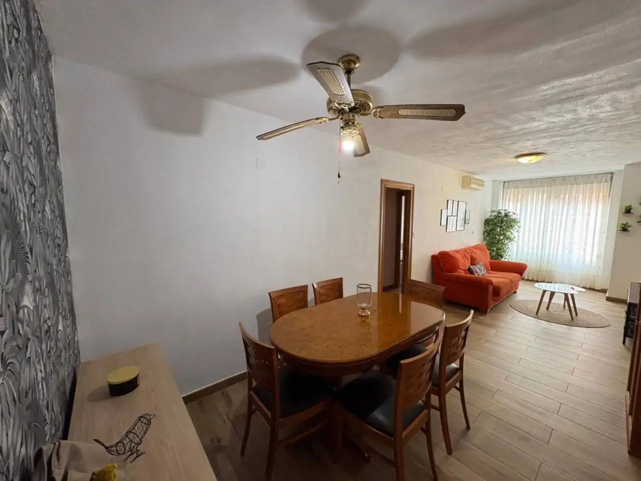 Menjador de Pis en venda en Alicante / Alacant amb Aire condicionat, Traster i Moblat