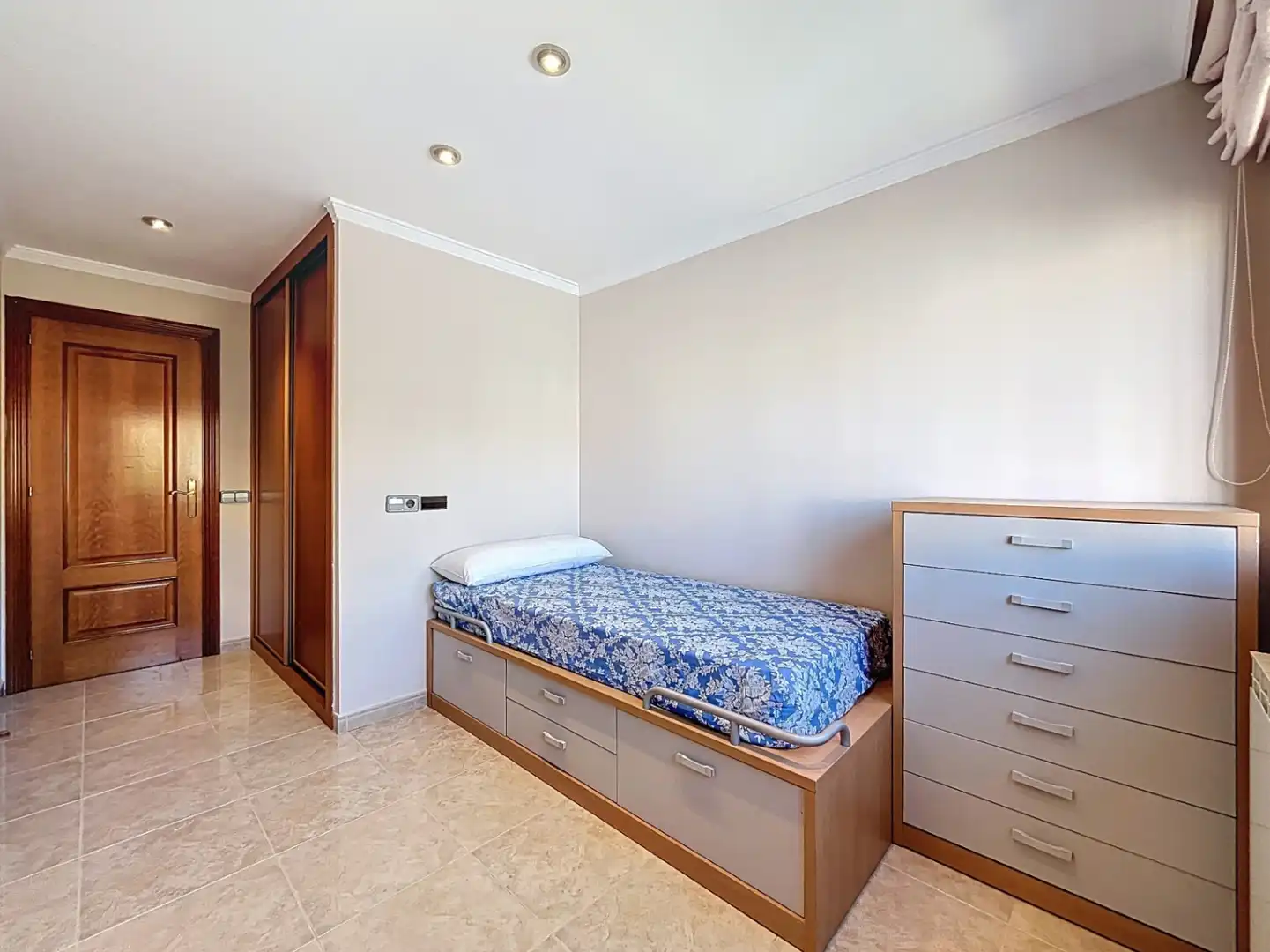 Habitación de Piso en venta en L'Alfàs del Pi con Aire acondicionado, Calefacción y Trastero