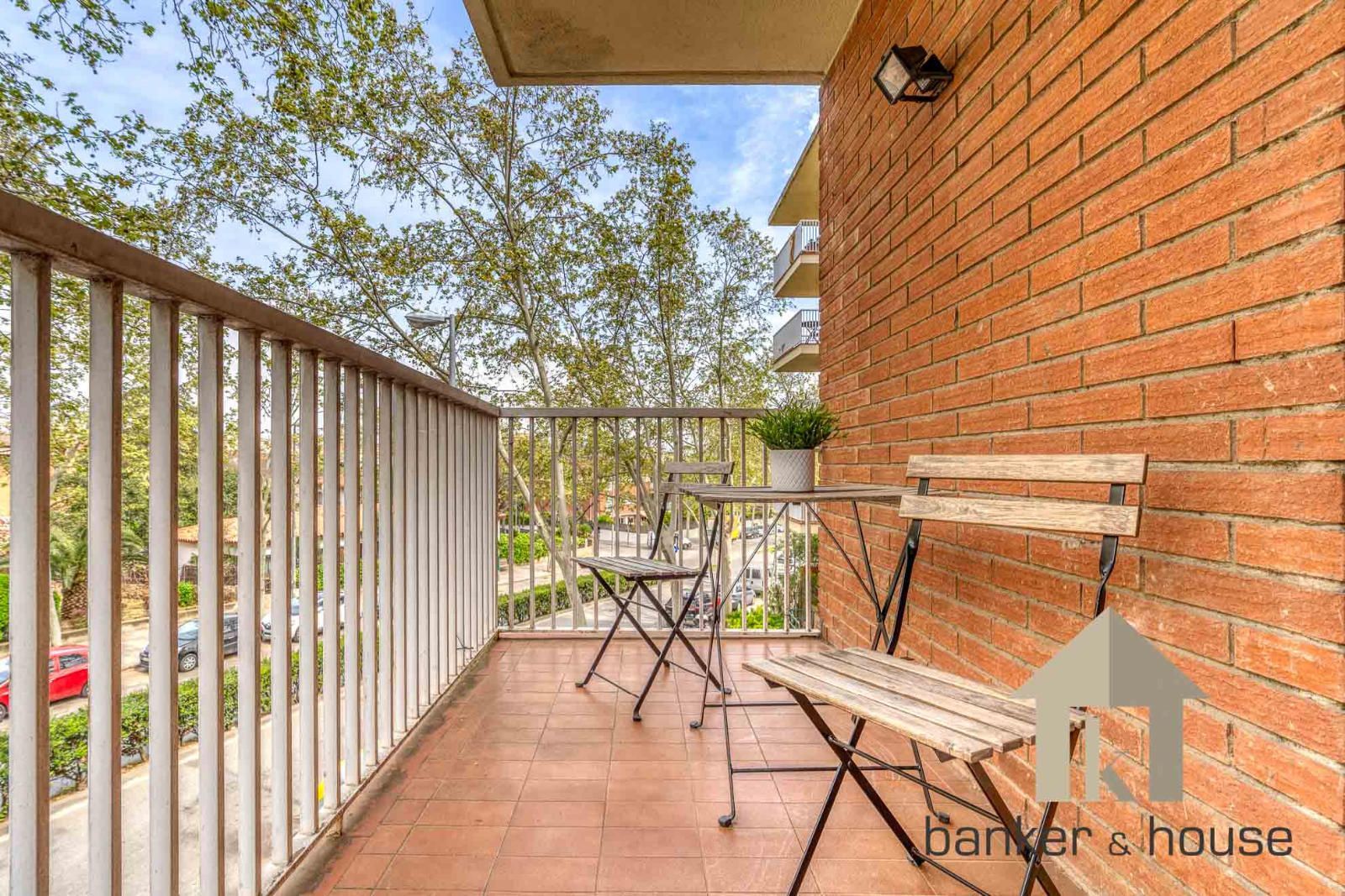 Balcony of Flat for sale in Cerdanyola del Vallès  with Heating, Parquet flooring and Terrace