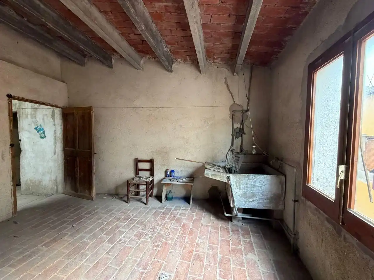 Edifici en venda en Castelló d'Empúries