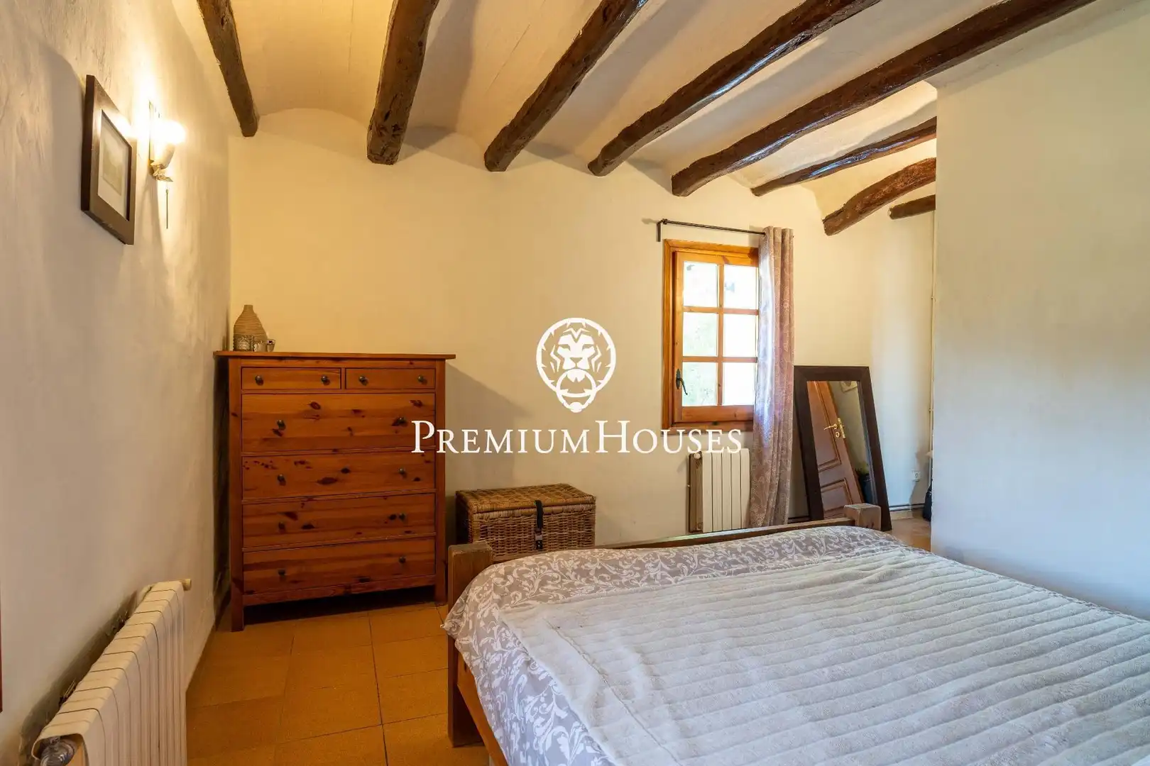 Dormitori de Finca rústica en venda en Vallmoll amb Calefacció, Terrassa i Traster