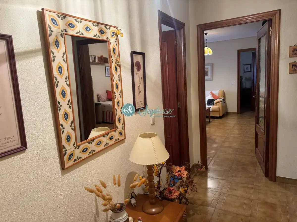 Piso en venta en Segovia con Calefacción, Terraza y Trastero