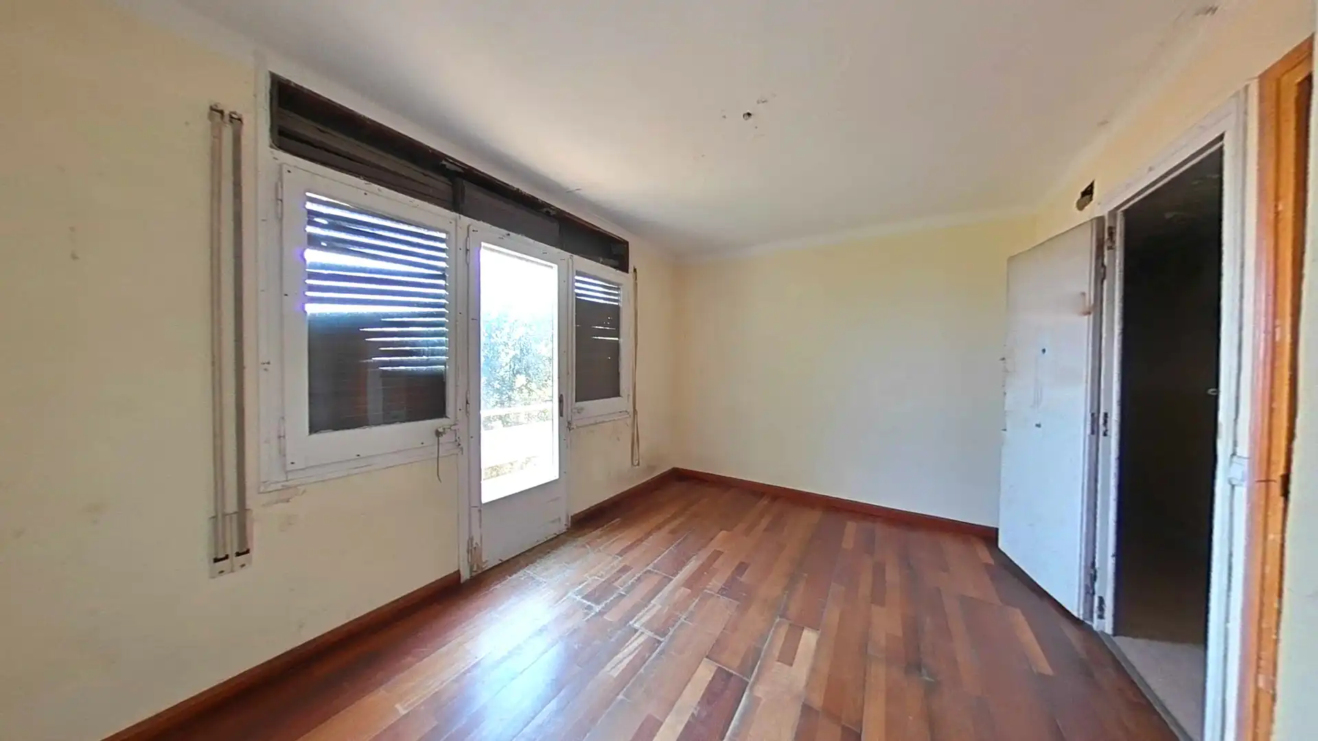 Bedroom of Houses for sale in Mataró