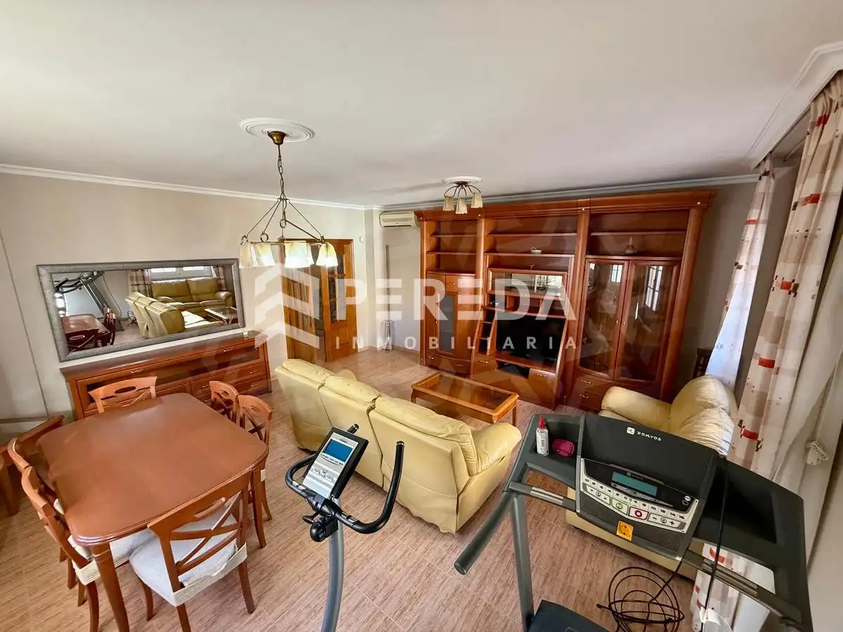 Sala d'estar de Casa o xalet en venda en La Mojonera amb Jardí privat, Terrassa i Moblat
