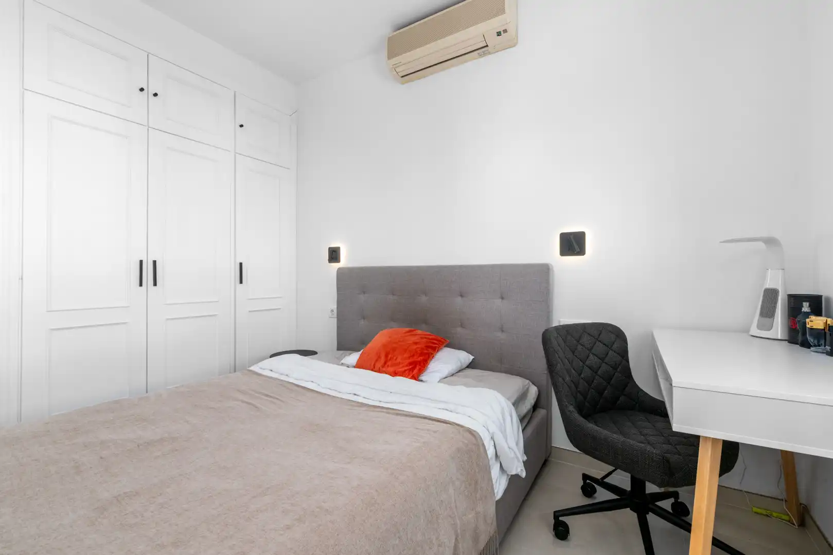 Habitación de Casa o chalet en venta en Estepona con Aire acondicionado, Jardín privado y Terraza