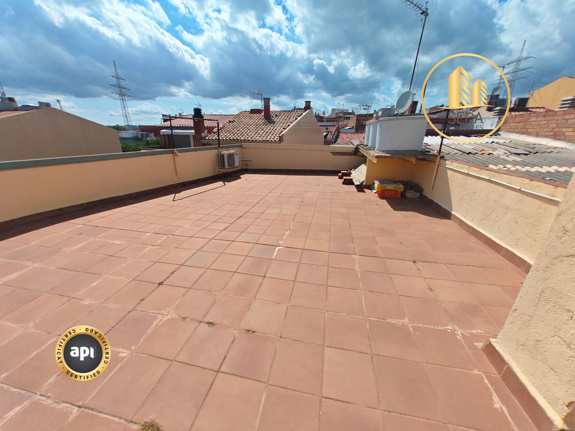 Terrace of House or chalet for sale in Terrassa  with Air Conditioner, Heating and Parquet flooring