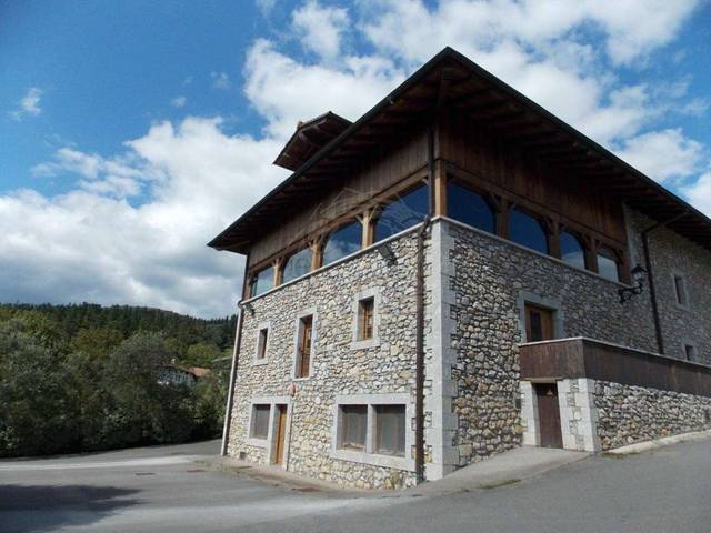 Edificio en Venta en Bikarregi Auzoa en Dima