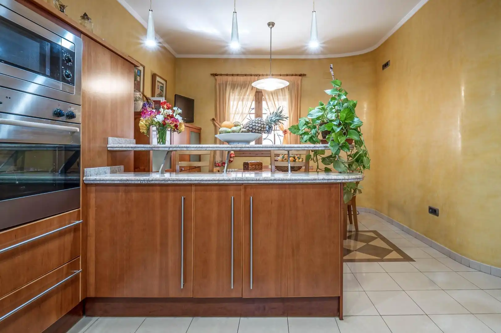 Cocina de Casa o chalet en venta en Granada con Aire acondicionado, Calefacción y Terraza