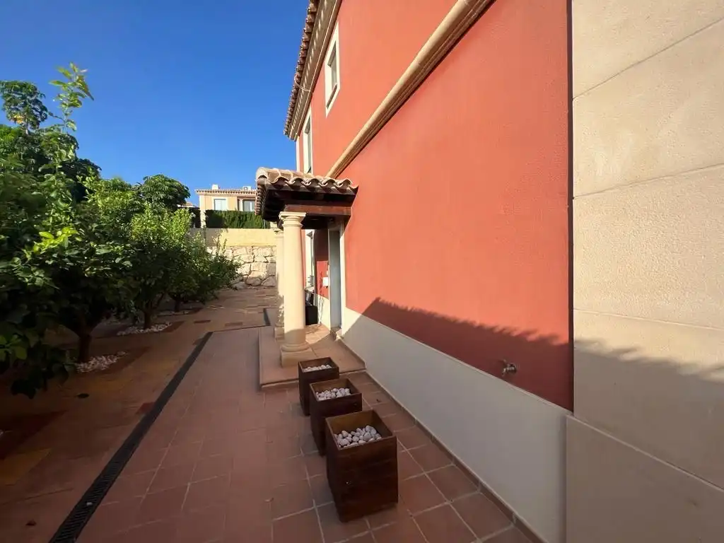 Casa amb piscina en venda a Carrer Dublin, imagen 33