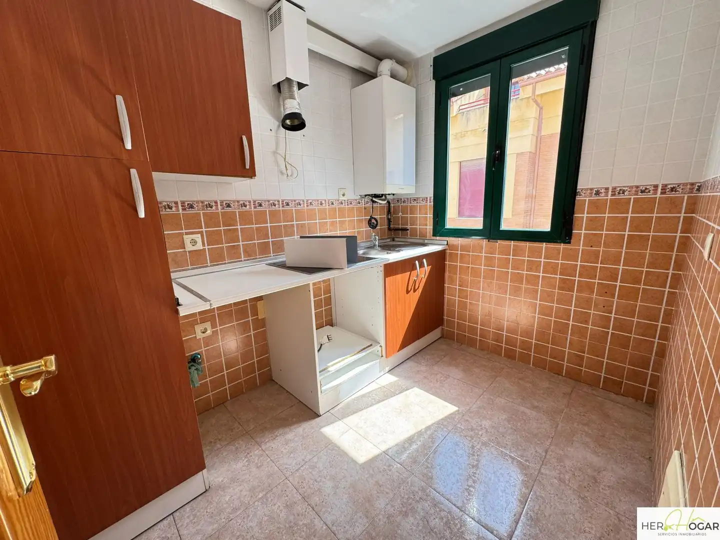 Cocina de Piso en venta en Alameda de la Sagra con Calefacción