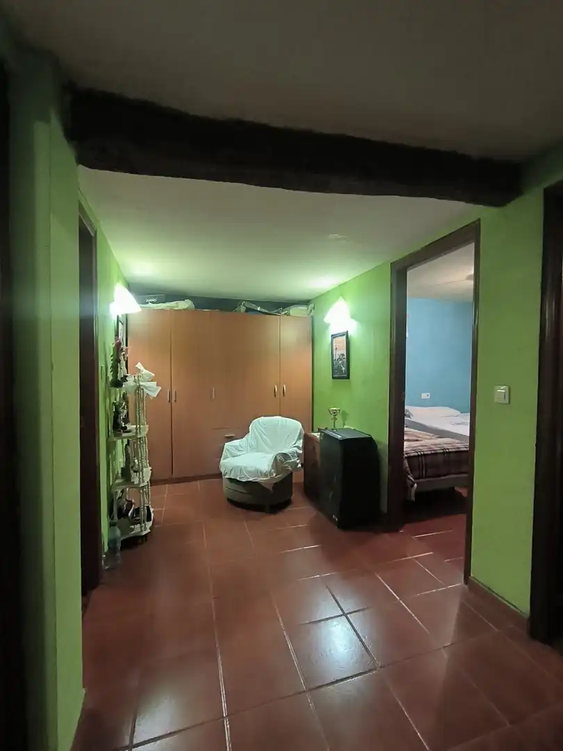 Dormitori de Casa o xalet en venda en Briviesca amb Calefacció, Jardí privat i Terrassa