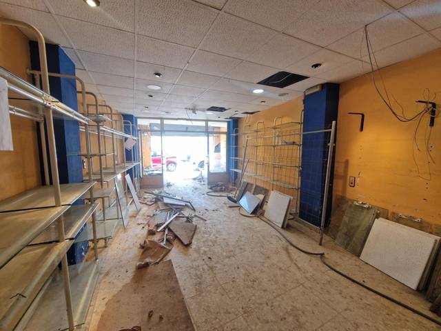 Local comercial en Alquiler en Calle ANTONIO MACHADO en Centro - Ambulatorio