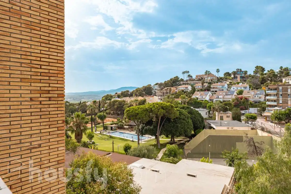 Piso con terraza en venta en Avenida de Santiago Rusiñol ., imagen 28