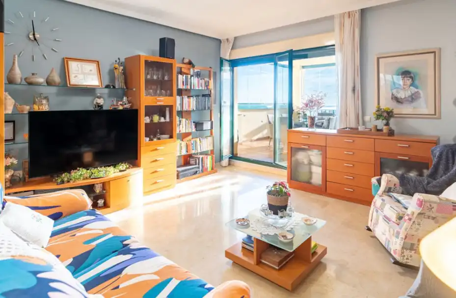 Living room of Flat for sale in Benalmádena  with Furnished, Oven and Washing machine