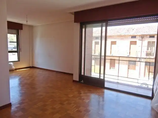 Piso en venta en Salas de los Infantes, imagen 3