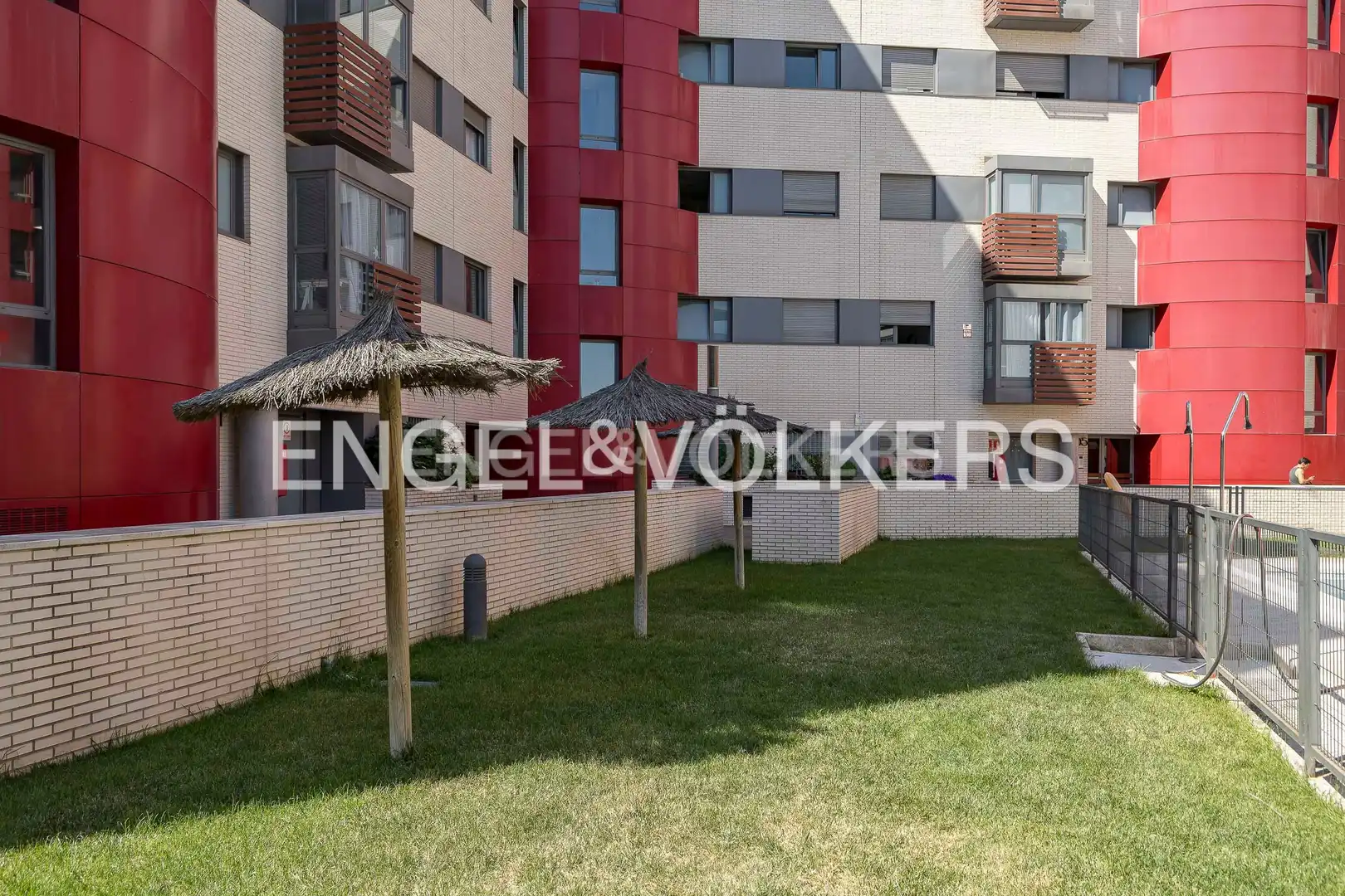 Vista exterior de Pis en venda en Madrid amb Aire condicionat i Calefacció