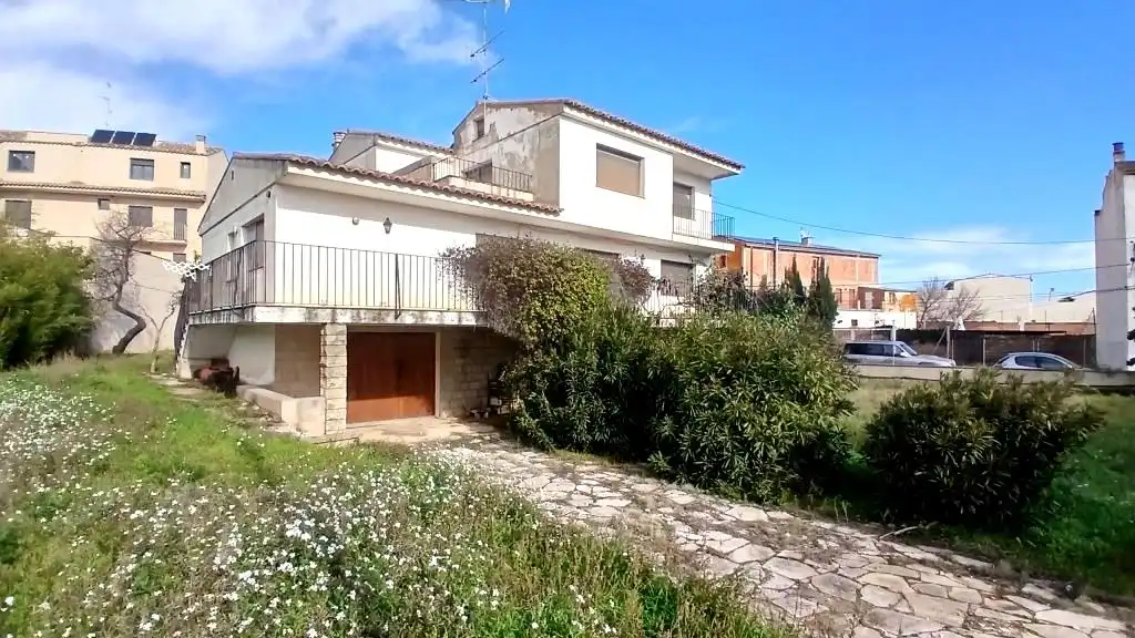Vista exterior de Casa o xalet en venda en Calaceite amb Calefacció, Jardí privat i Terrassa