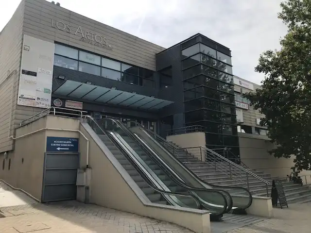 Exterior view of Office for sale in Fuencarral - El Pardo