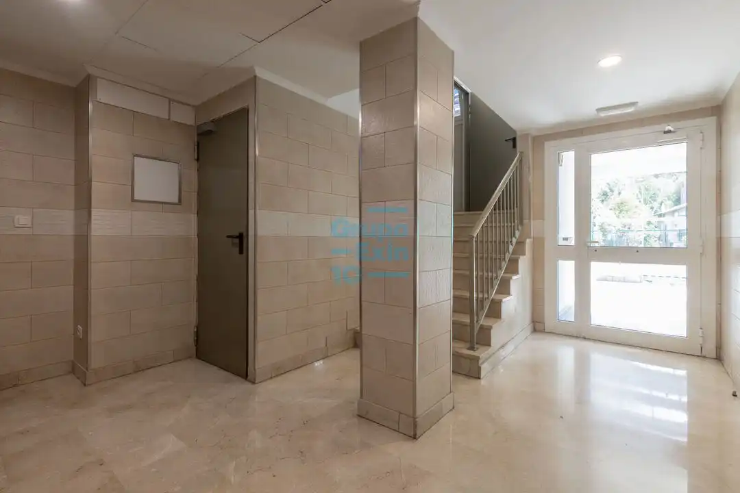 Piso en venta en Donostia - San Sebastián  con Calefacción, Terraza y Trastero