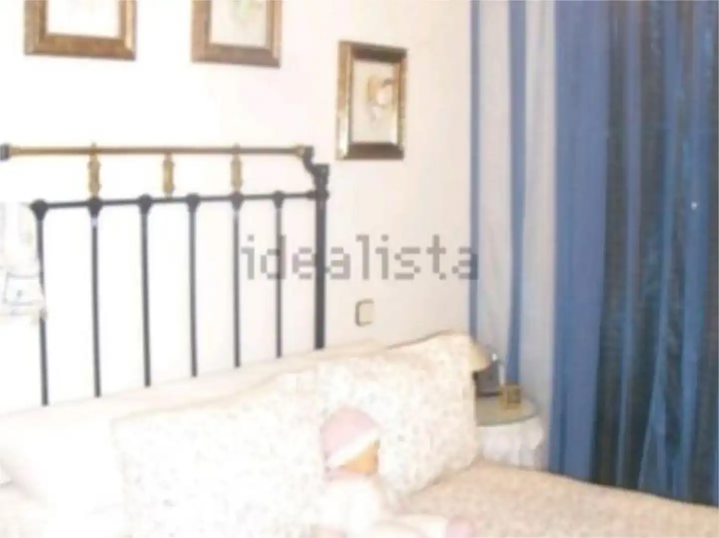 Habitación de Casa adosada en venta en Guisando con Trastero, Amueblado y Balcón
